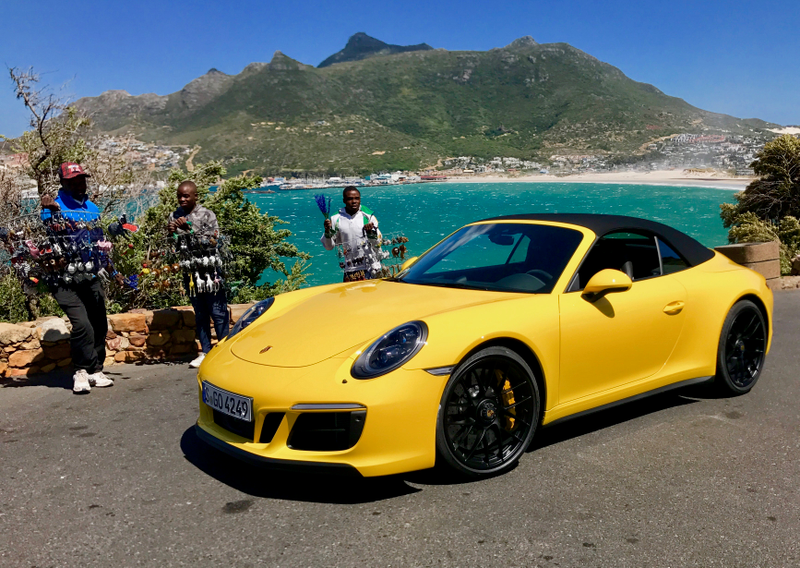 Illustration for article titled The 2017 Porsche 911 GTS Is A Supercar-Slaying Parts Bin Special Daily Driver